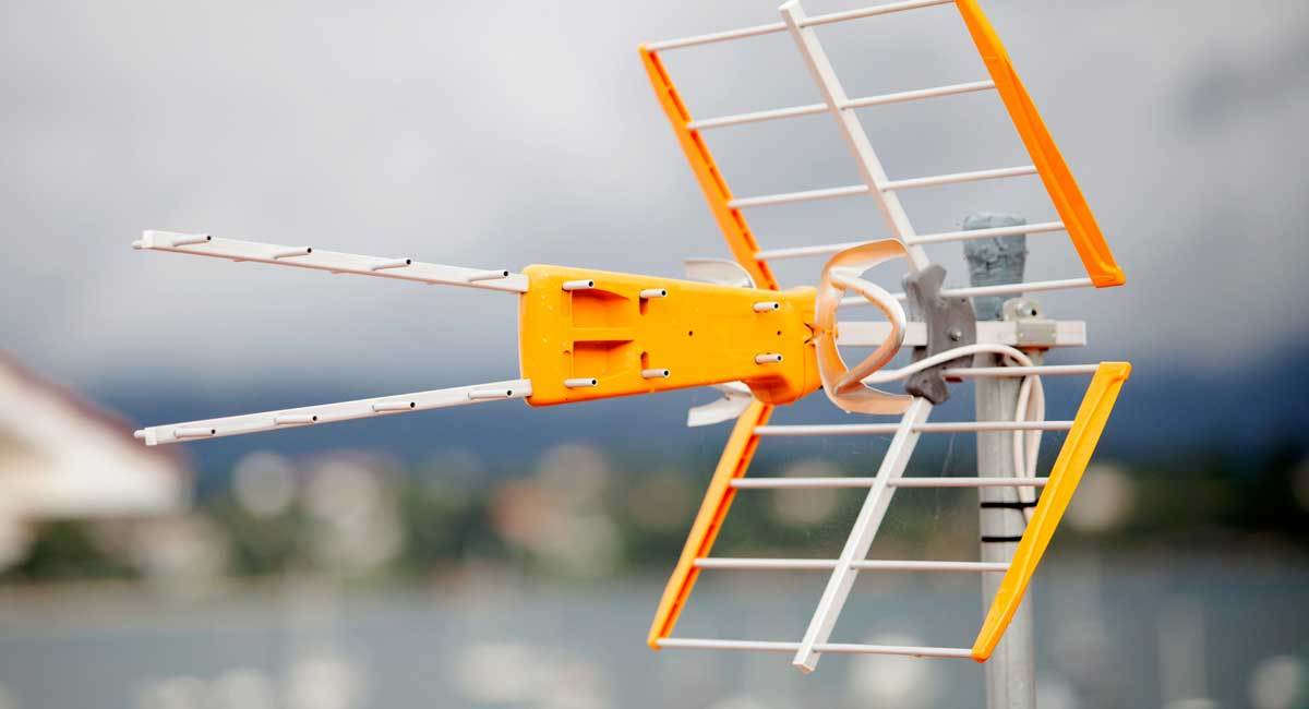 How to Ground a TV Antenna Correctly